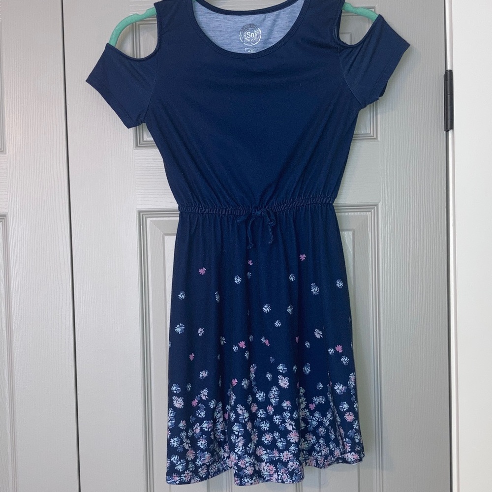 SO Girls Cold Shoulder Navy Floral Knit Dress - LG (12)